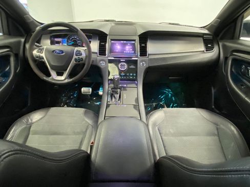 Used 2013 Ford Taurus SHO image 27