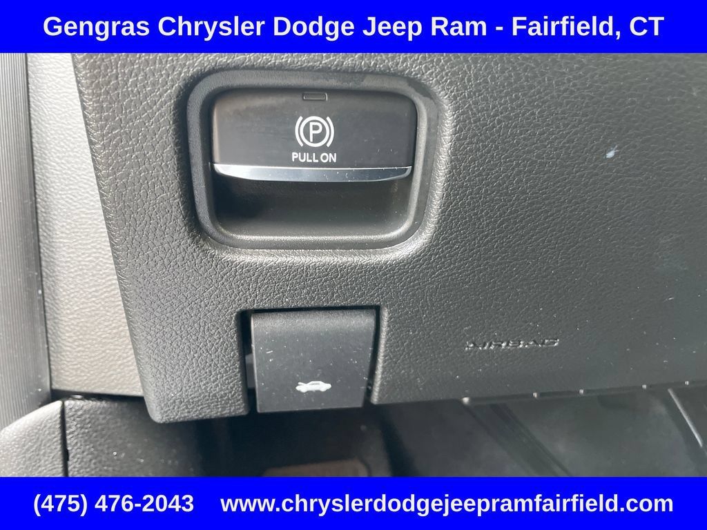 Used 2023 Jeep Grand Cherokee L Altitude AWD/4WD image 56