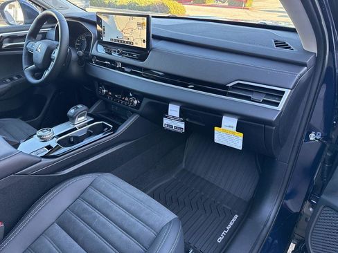 New 2026 Mitsubishi Outlander SE FWD image 22