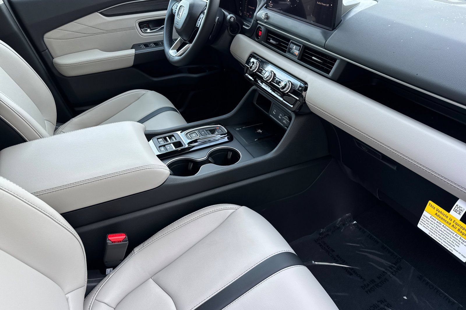 New 2026 Honda Pilot Touring image 19
