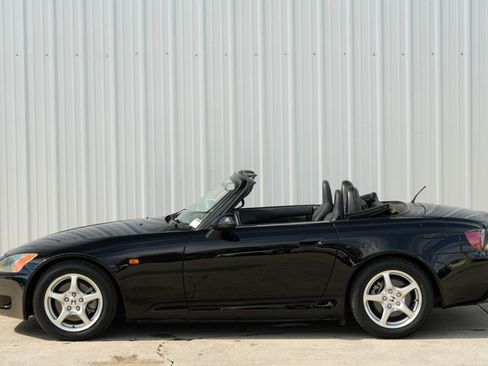 Used 2001 Honda S2000 image 31