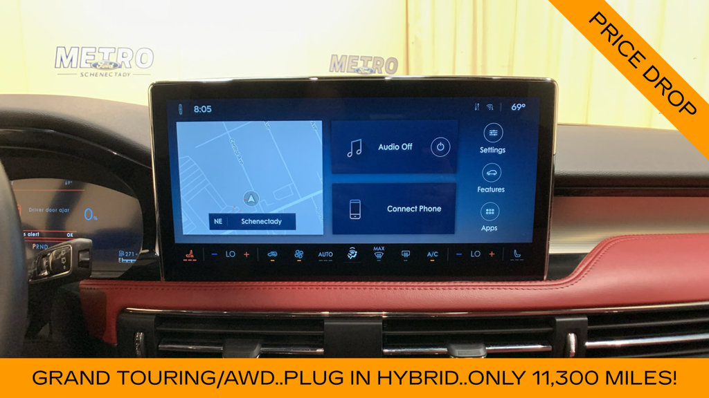Used 2025 Lincoln Corsair Grand Touring w/ Towing Package AWD/4WD image 39