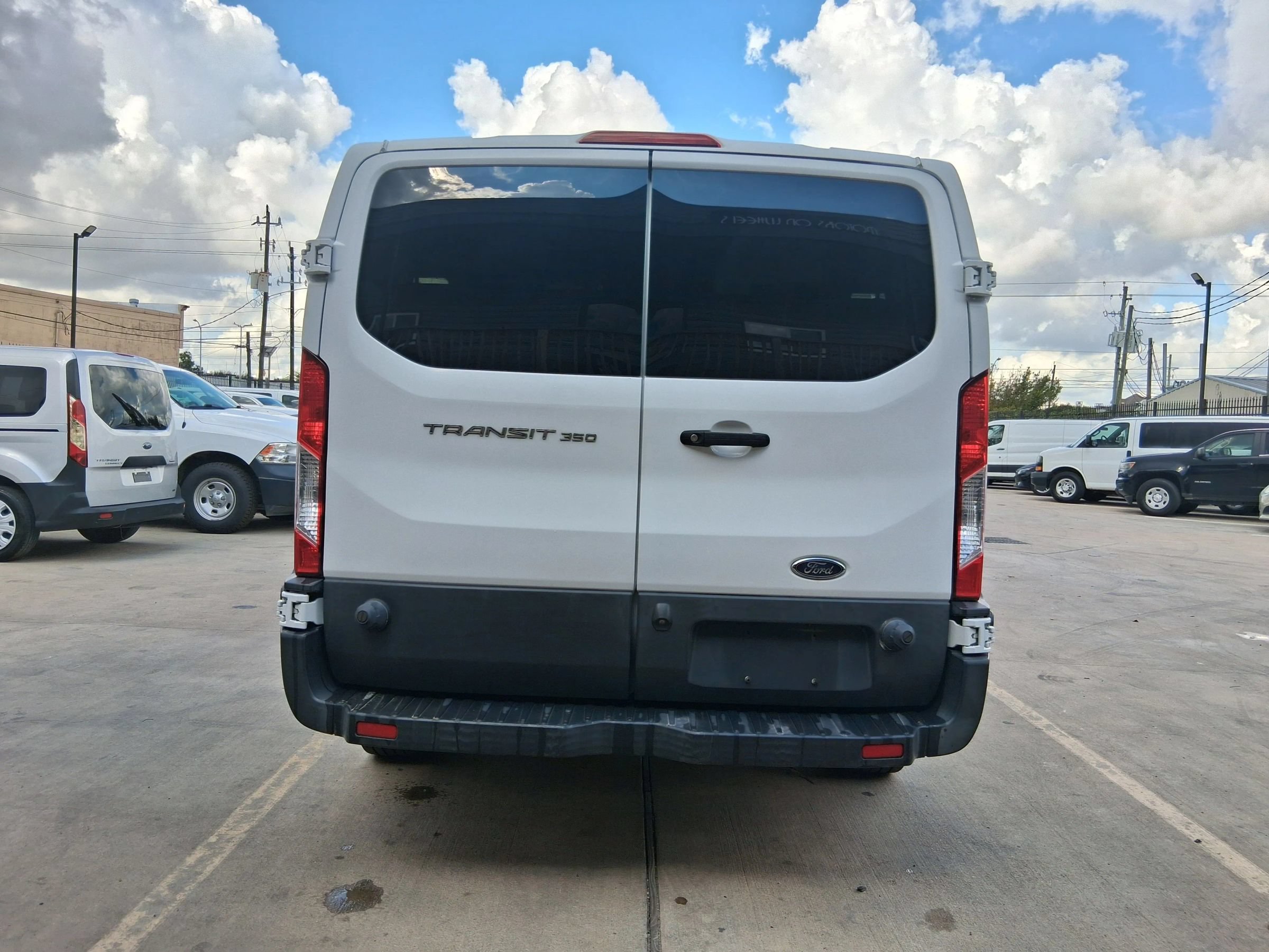 Used 2018 Ford Transit 350 XL RWD image 6