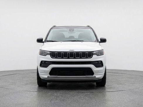 Used 2025 Jeep Compass Limited image 2