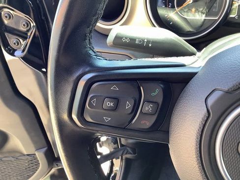 Used 2021 Jeep Wrangler Willys image 12