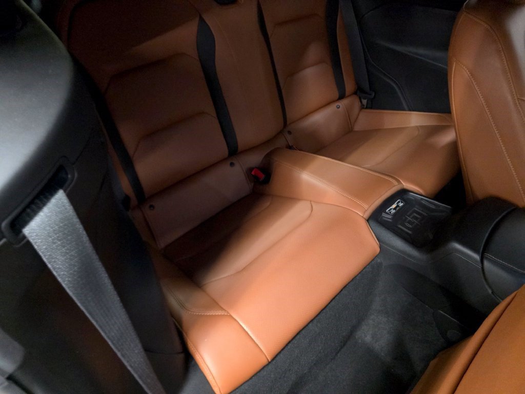 Used 2018 Chevrolet Camaro LT RWD image 36
