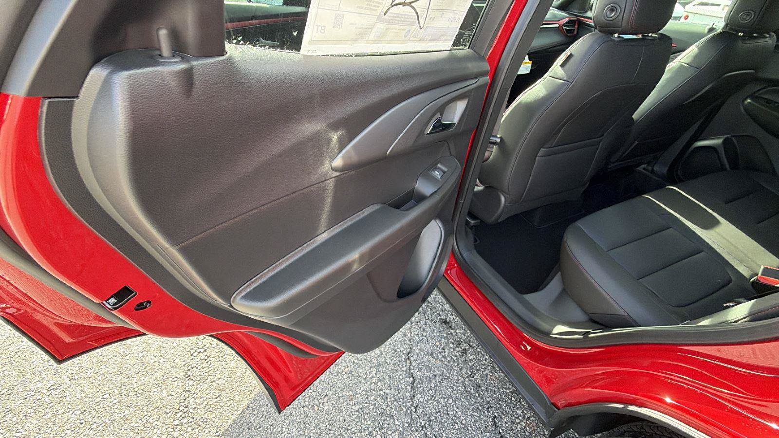 New 2026 Chevrolet TrailBlazer RS w/ Convenience Package FWD image 17