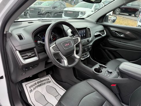 Used 2022 GMC Terrain SLT w/ Elevation Edition image 13