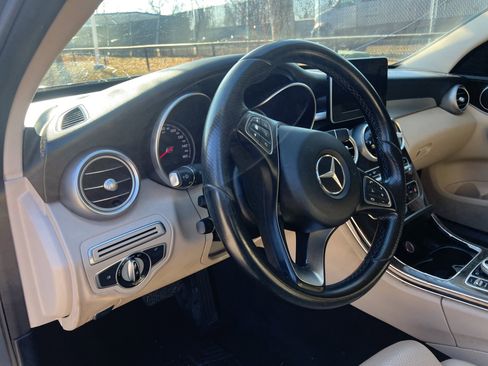 Used 2016 Mercedes-Benz C 300 Sedan image 11
