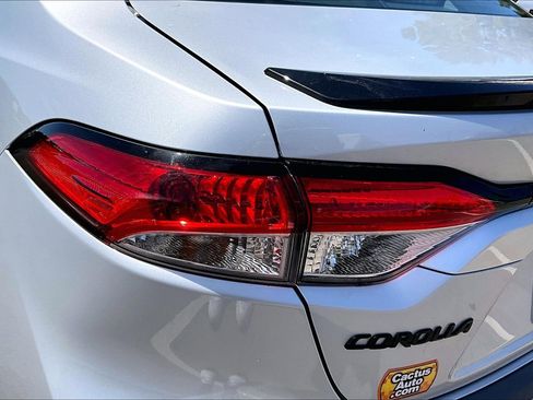 Used 2021 Toyota Corolla SE w/ Carpet Mat Package (TMS) FWD image 9