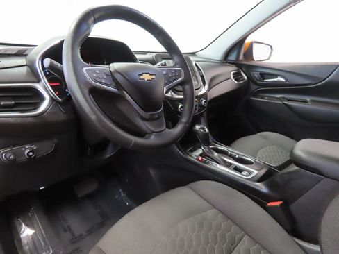 Used 2018 Chevrolet Equinox LT FWD image 8