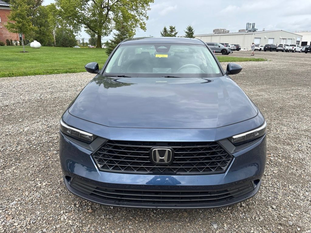 Used 2023 Honda Accord EX image 2