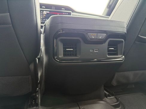 Used 2026 GMC Sierra 1500 AT4 w/ AT4 Premium Package AWD/4WD image 26