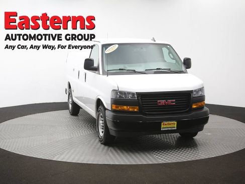 Used 2020 GMC Savana 3500 w/ Driver Convenience Package RWD image 51