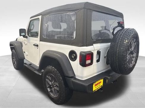 Used 2025 Jeep Wrangler Sport image 6