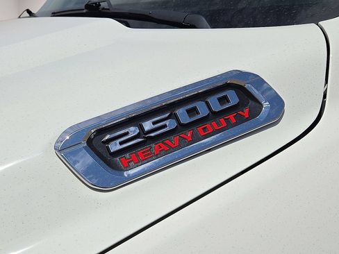 Used 2024 RAM 2500 Limited AWD/4WD image 12
