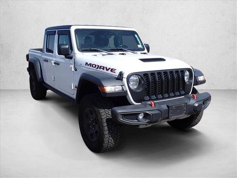 Used 2022 Jeep Gladiator Mojave w/ Cold Weather Group AWD/4WD image 9