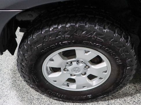 Used 2015 Toyota Tacoma 4x4 Double Cab image 11