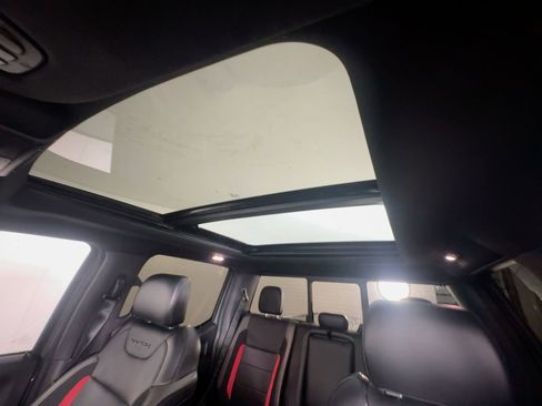 Used 2020 Ford F150 Raptor w/ Equipment Group 802A Luxury image 16