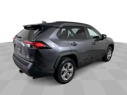 Used 2023 Toyota RAV4 LE AWD/4WD image 8