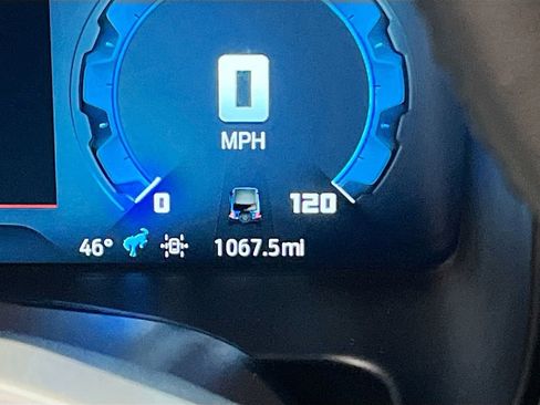 Used 2025 Ford Bronco Badlands image 12