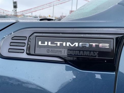 Used 2025 GMC Sierra 2500 Denali Ultimate w/ Max Trailering Package image 5