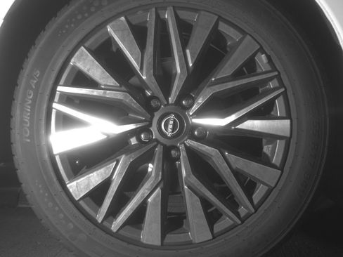 Used 2025 Nissan Altima 2.5 SV FWD image 15