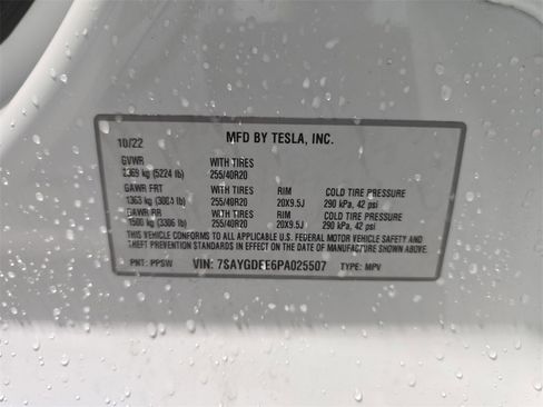 Used 2023 Tesla Model Y Long Range image 32