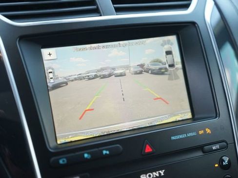 Certified 2019 Ford Explorer Platinum AWD/4WD image 30