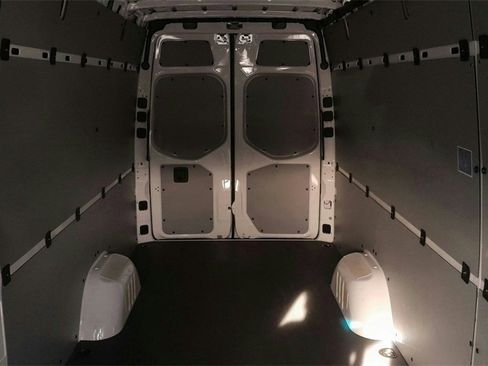 Used 2023 Mercedes-Benz Sprinter 2500 image 30