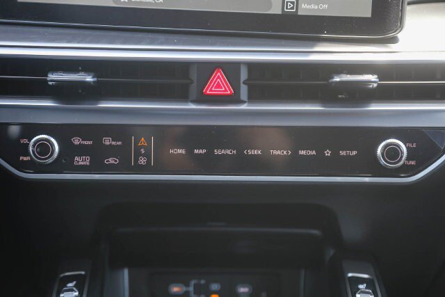 Used 2026 Kia Sorento EX w/ EX Premium Package FWD image 7