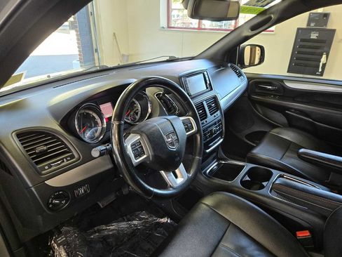Used 2019 Dodge Grand Caravan GT FWD image 22
