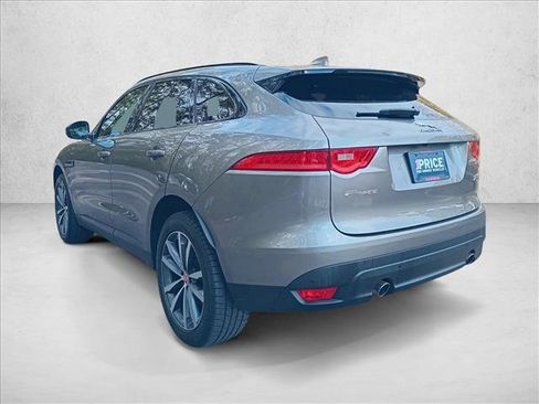 Used 2018 Jaguar F-PACE Prestige image 8