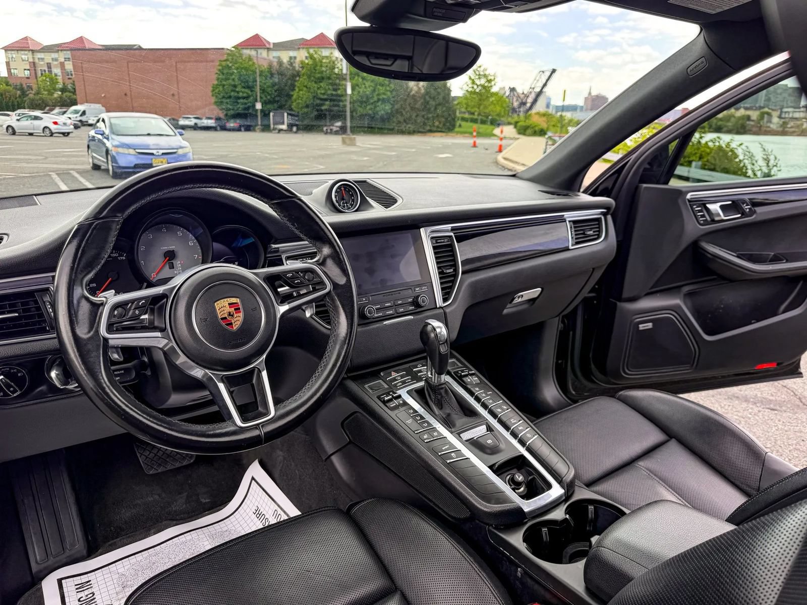 Used 2017 Porsche Macan S AWD/4WD image 18
