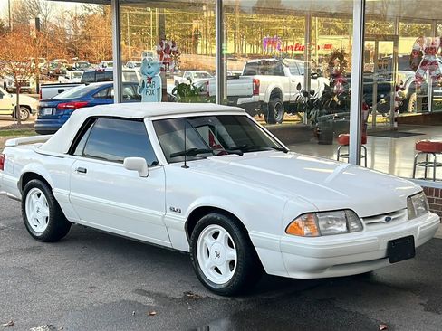 Used 1993 Ford Mustang LX RWD image 8