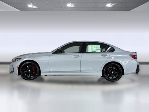 New 2026 BMW 330i Sedan w/ M Sport Package RWD image 2