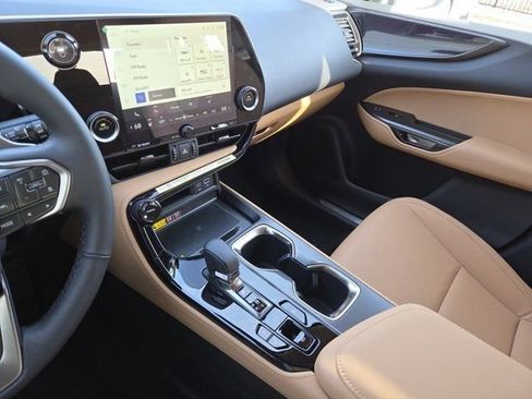 New 2026 Lexus NX 350 AWD image 33