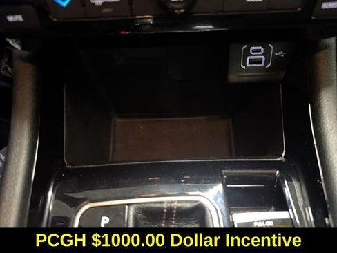 Used 2022 Jeep Compass Limited image 16