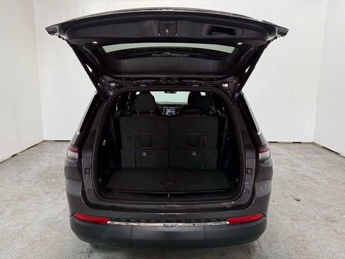 New 2026 Jeep Grand Cherokee L Laredo AWD/4WD image 8