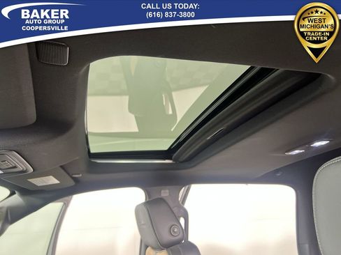 Used 2021 Chevrolet Silverado 1500 High Country w/ Technology Package image 20