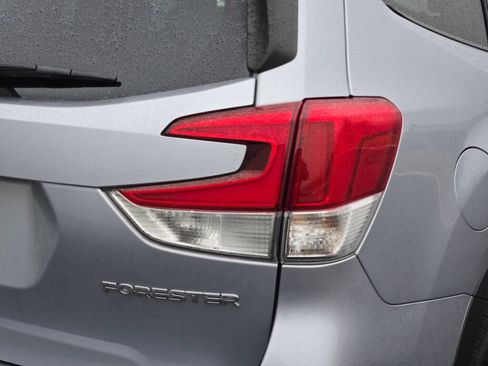 Certified 2023 Subaru Forester Premium image 12