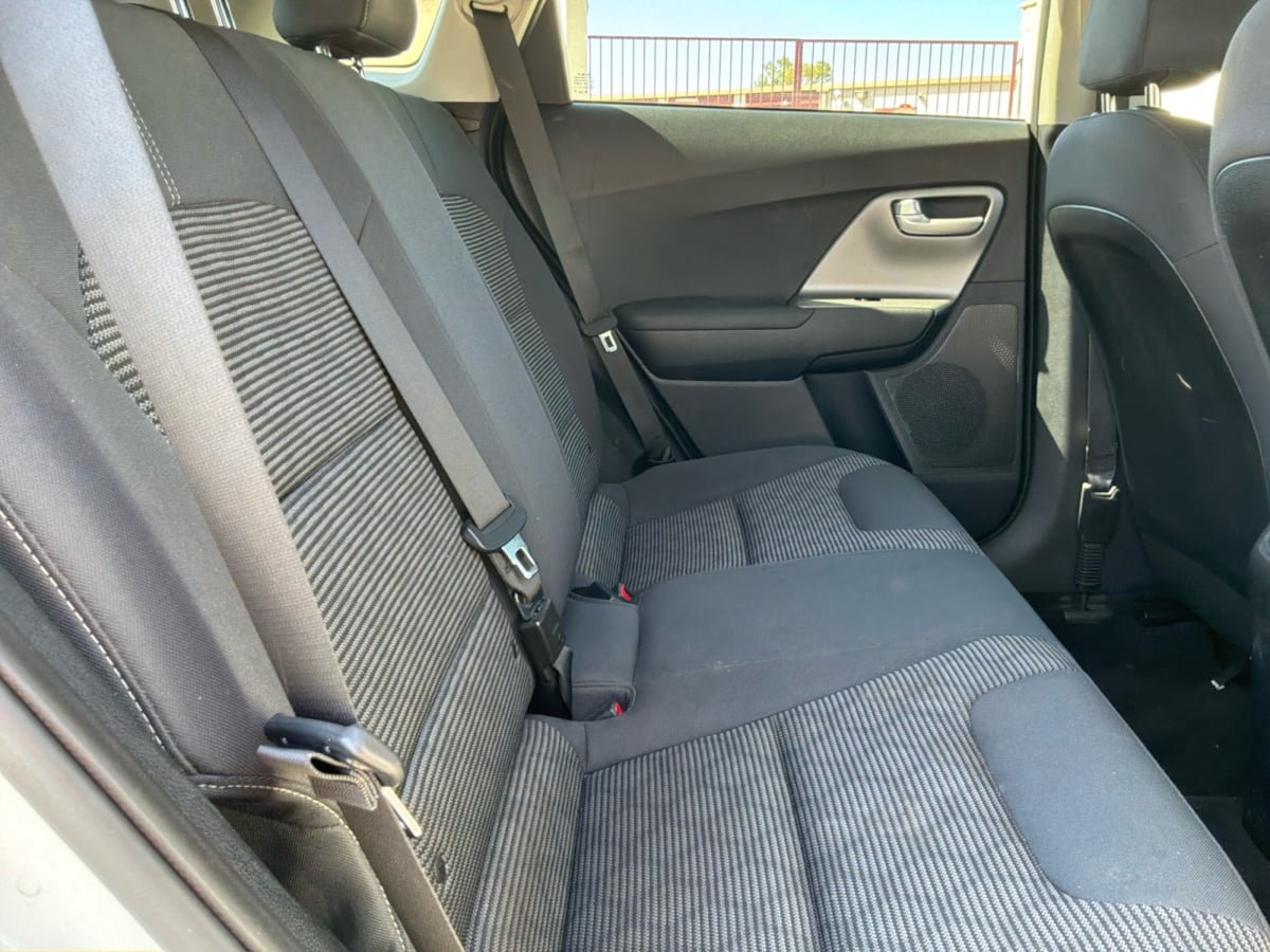 Used 2021 Kia Niro LX FWD image 18
