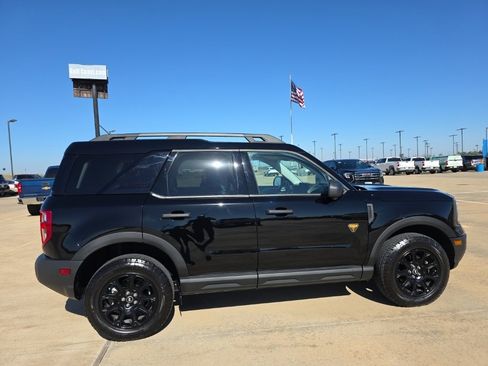 Used 2025 Ford Bronco Sport Badlands image 8