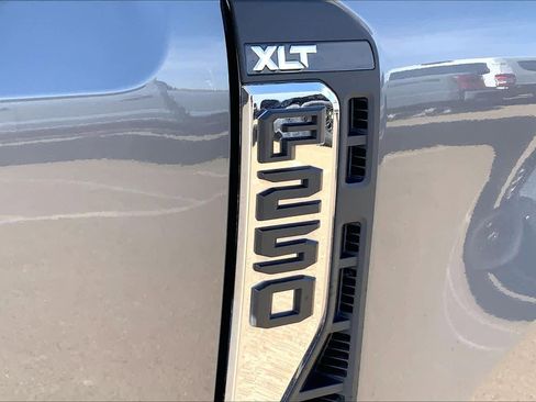 Certified 2023 Ford F250 XLT image 31