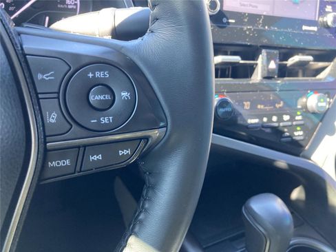 Used 2022 Toyota Camry SE image 22