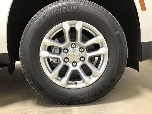 New 2026 Chevrolet Tahoe LS image 35