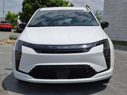 New 2027 Chrysler Pacifica Select FWD image 2