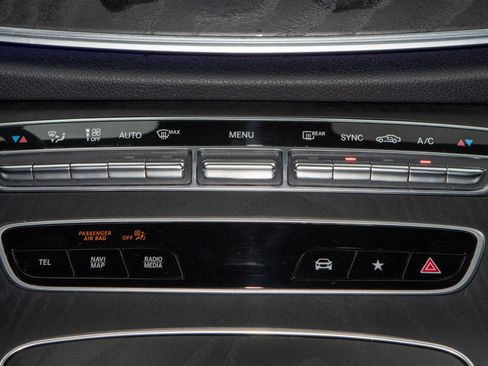 Used 2022 Mercedes-Benz E 350 Sedan image 22