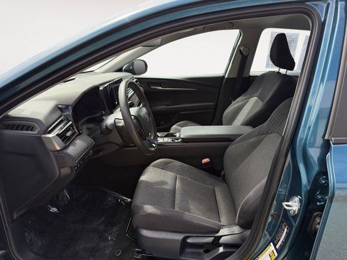 Used 2025 Toyota Camry LE FWD image 10