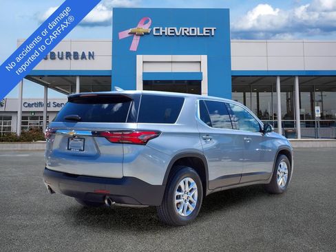 Used 2023 Chevrolet Traverse LS w/ Safety Package FWD image 5